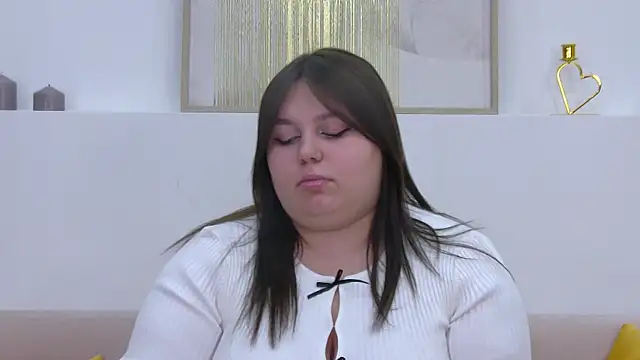 Snapshot of LillianKim chatting on 01-19-25, 09:45 LillianKim online show from 01-19-25, 09:45