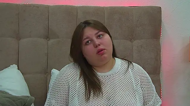 Snapshot of LillianKim chatting on 02-01-25, 06:40 LillianKim online show from 02-01-25, 06:40