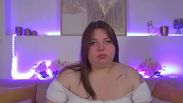 Snapshot of LillianKim chatting on 02-17-25, 09:41 LillianKim online show from 02-17-25, 09:41