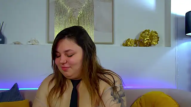 Snapshot of LillianKim chatting on 10-17-25, 06:43 LillianKim online show from 10-17-25, 06:43