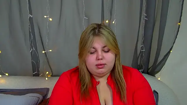 Snapshot of LillianKim chatting on 11-13-25, 06:40 LillianKim online show from 11-13-25, 06:40