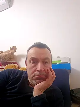 cazzo197 online show from 12-17-25, 02:01