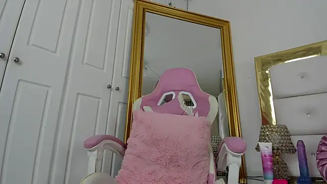 KendalStallyon online show from 03-05-25, 04:24