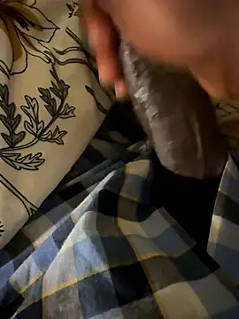 little0245 online show from 11-17-25, 03:56