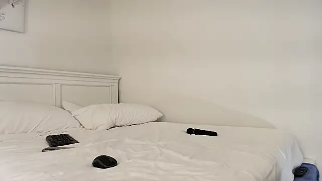 xxxvibesxo online show from 02-10-25, 12:30