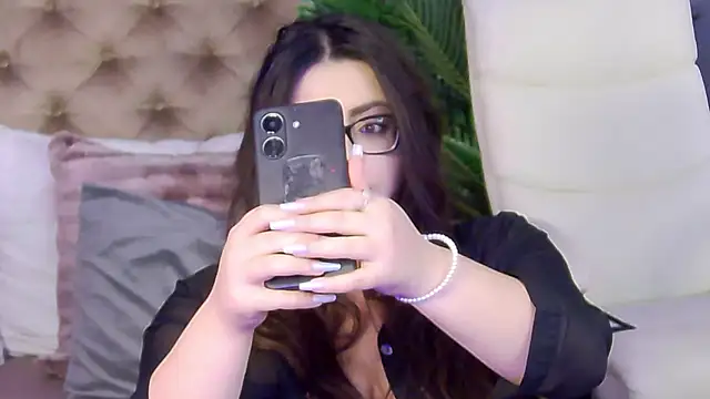 AriaRussell online show from 01-05-26, 08:45