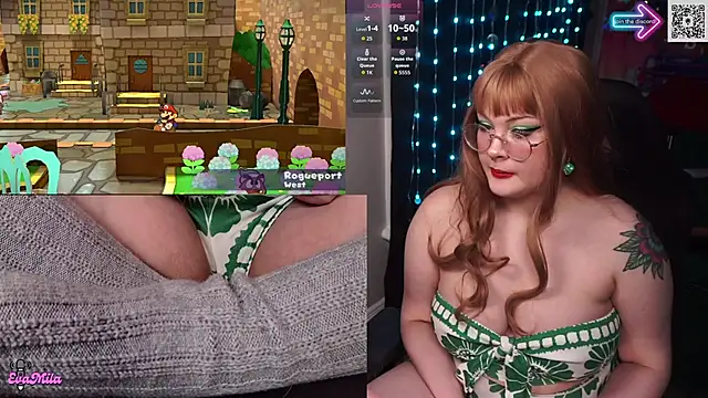 evamila online show from 12-17-25, 01:11