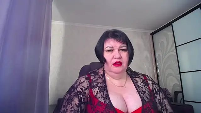 Snapshot of JuicyLady_Di chatting on 02-23-25, 05:34 JuicyLady Di online show from 02-23-25, 05:34