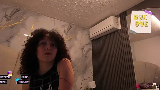 Snapshot of Katemoss70 chatting on 01-15-26, 12:32 Katemoss70 online show from 01-15-26, 12:32