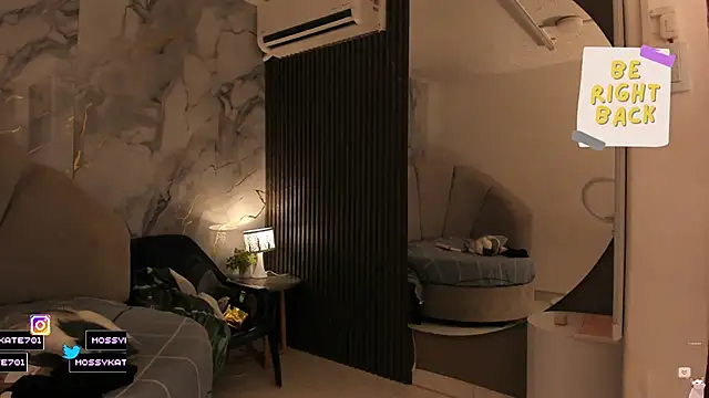 Snapshot of Katemoss70 chatting on 01-19-26, 12:31 Katemoss70 online show from 01-19-26, 12:31