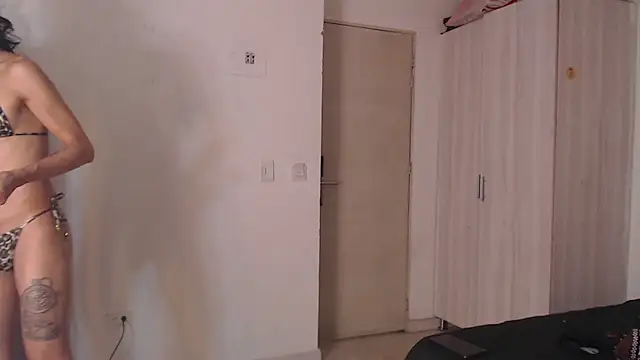 Corina Ts online show from 03-08-25, 05:01