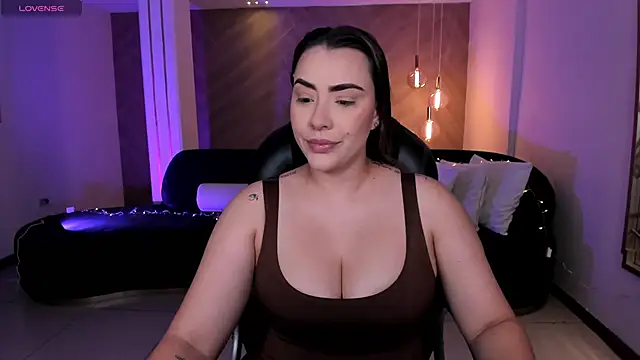 Snapshot of MartinnaBonnet chatting on 12-16-24, 10:40 MartinnaBonnet online show from 12-16-24, 10:40