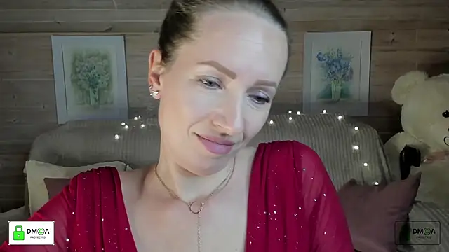 Queenymel online show from 10-24-25, 05:09