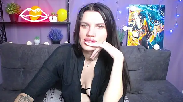 Snapshot of MilaLoona chatting on 01-26-25, 01:15 MilaLoona online show from 01-26-25, 01:15