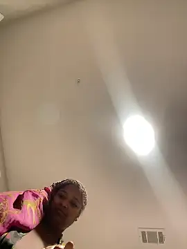 Snapshot of BigFineSelena chatting on 12-25-24, 12:37 BigFineSelena online show from 12-25-24, 12:37