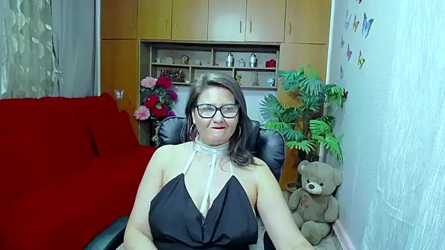 LucilleFenlys online show from 12-06-24, 04:14