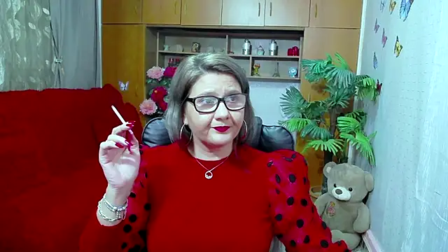 LucilleFenlys online show from 12-08-24, 07:43