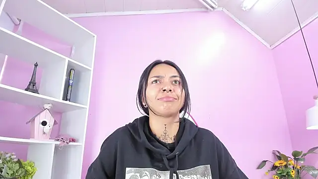 Snapshot of miss_soffi_ chatting on 02-25-25, 12:03 miss soffi online show from 02-25-25, 12:03