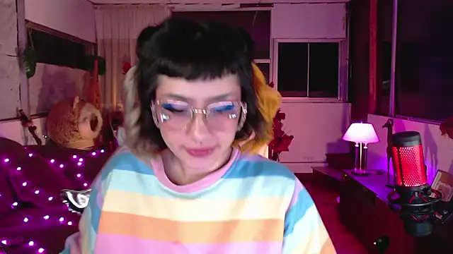 Snapshot of Aquamarinebubble chatting on 03-20-25, 04:51 Aquamarinebubble online show from 03-20-25, 04:51