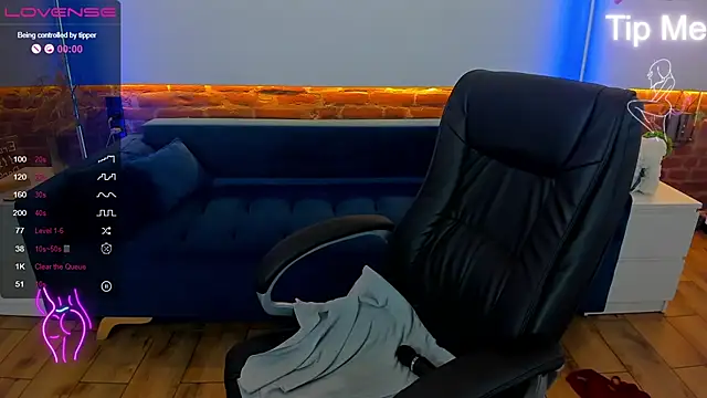 Kamilla Hot online show from 03-05-25, 05:07