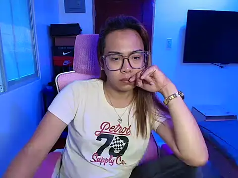 Your PrettyGirlxxx online show from 02-20-26, 01:24