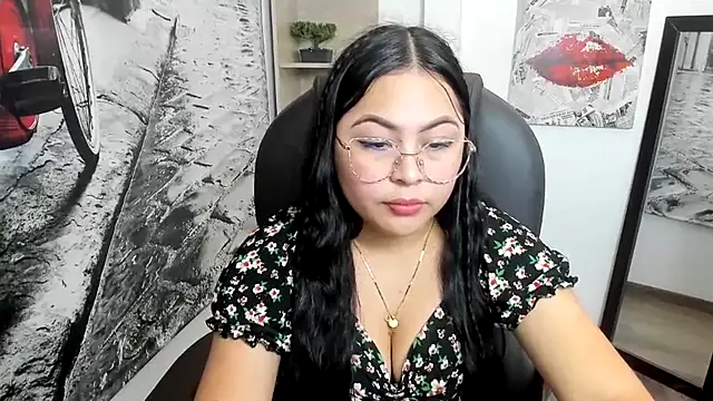 Hana    online show from 11-12-25, 10:20