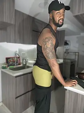 blackdrey18 online show from 10-21-25, 02:18