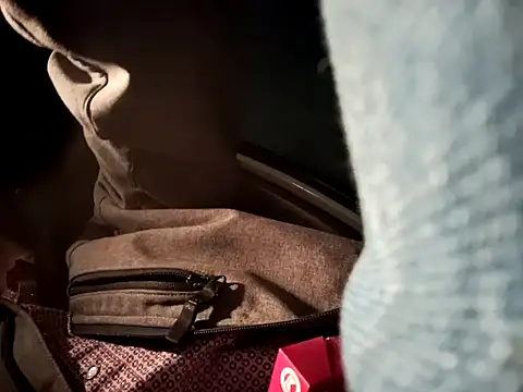 Snapshot of lewis7869 chatting on 12-21-24, 07:03 lewis7869 online show from 12-21-24, 07:03