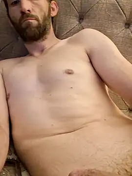 Snapshot of lewis7869 chatting on 09-21-25, 07:43 lewis7869 online show from 09-21-25, 07:43