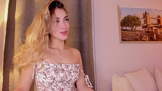 Assh lee  online show from 11-22-25, 12:37