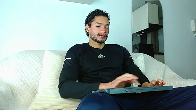 Robyn Miller online show from 10-10-25, 02:16