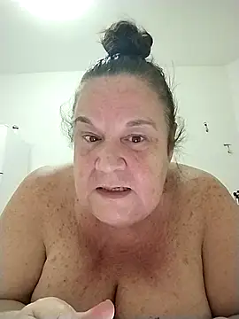 Yaya Mineira online show from 10-26-25, 11:09