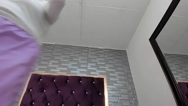 Snapshot of AntoneellaF chatting on 02-13-25, 07:45 AntoneellaF online show from 02-13-25, 07:45