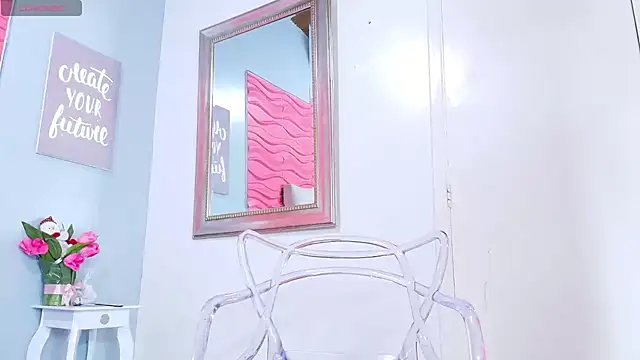 Snapshot of _Valeria_Brown chatting on 12-23-24, 07:28  Valeria Brown online show from 12-23-24, 07:28