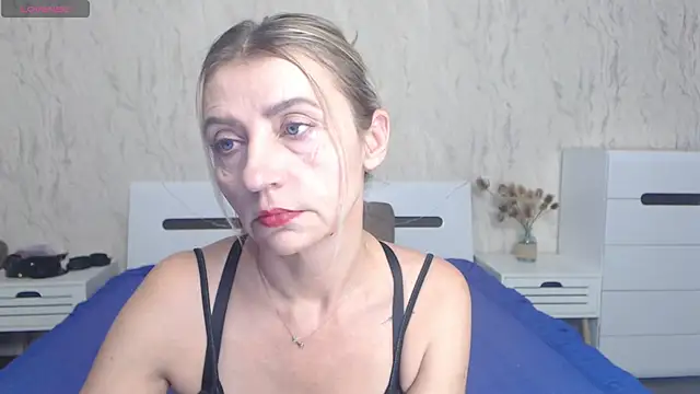 ZoeGrant online show from 12-26-24, 07:05