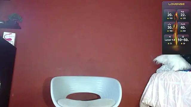 TomLover 12 online show from 02-17-25, 09:30