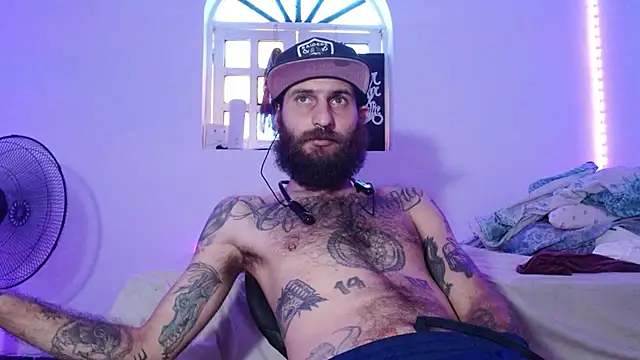 Tatted21xxx online show from 10-21-25, 01:12