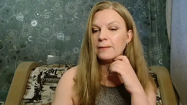 Snapshot of BlondeFox chatting on 02-16-26, 01:46 BlondeFox online show from 02-16-26, 01:46