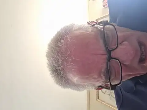 Snapshot of highstepper500 chatting on 09-09-25, 09:58 highstepper500 online show from 09-09-25, 09:58