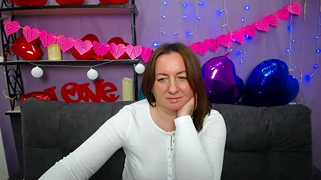 Abby Taylorr online show from 02-15-25, 04:23