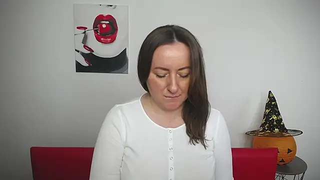 Abby Taylorr online show from 10-19-25, 06:25