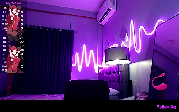 DivaMooree online show from 10-05-25, 02:32