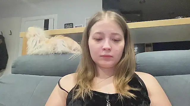 Snapshot of CharmingSarah chatting on 03-04-26, 05:08 CharmingSarah online show from 03-04-26, 05:08