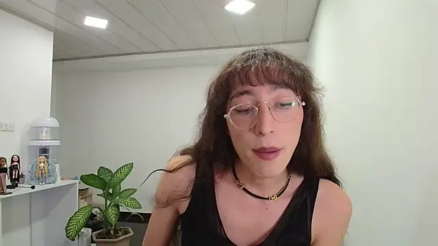 NicoleCortez online show from 02-01-25, 02:37