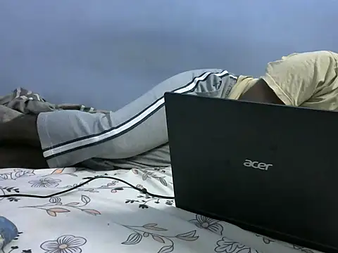 Snapshot of chennai24callboy chatting on 01-07-25, 06:24 chennai24callboy online show from 01-07-25, 06:24