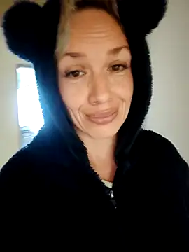 sexymarilyncolombia online show from 02-15-25, 03:50