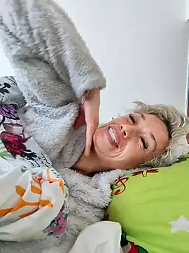 sexymarilyncolombia online show from 02-19-25, 06:32