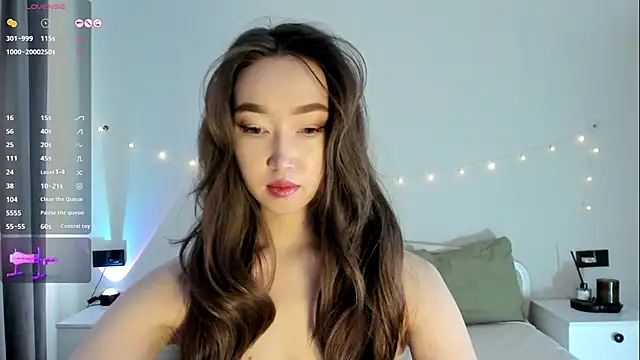  luna 022 online show from 09-22-25, 04:25