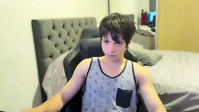 SasukeUhchiaa online show from 02-18-25, 12:48