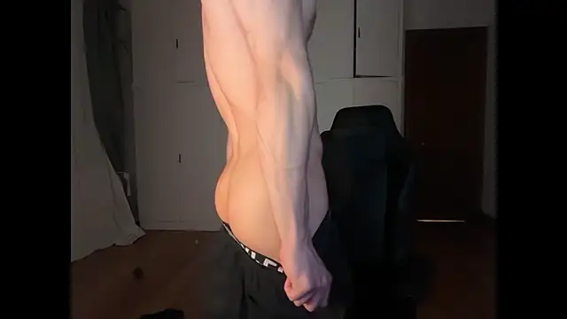 SasukeUhchiaa online show from 12-19-25, 03:13